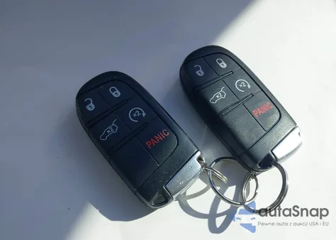 2018 Jeep Grand Cherokee Sterling Edition 4X2 from USA, damaged, VIN 1C4RJEBG2JC278782